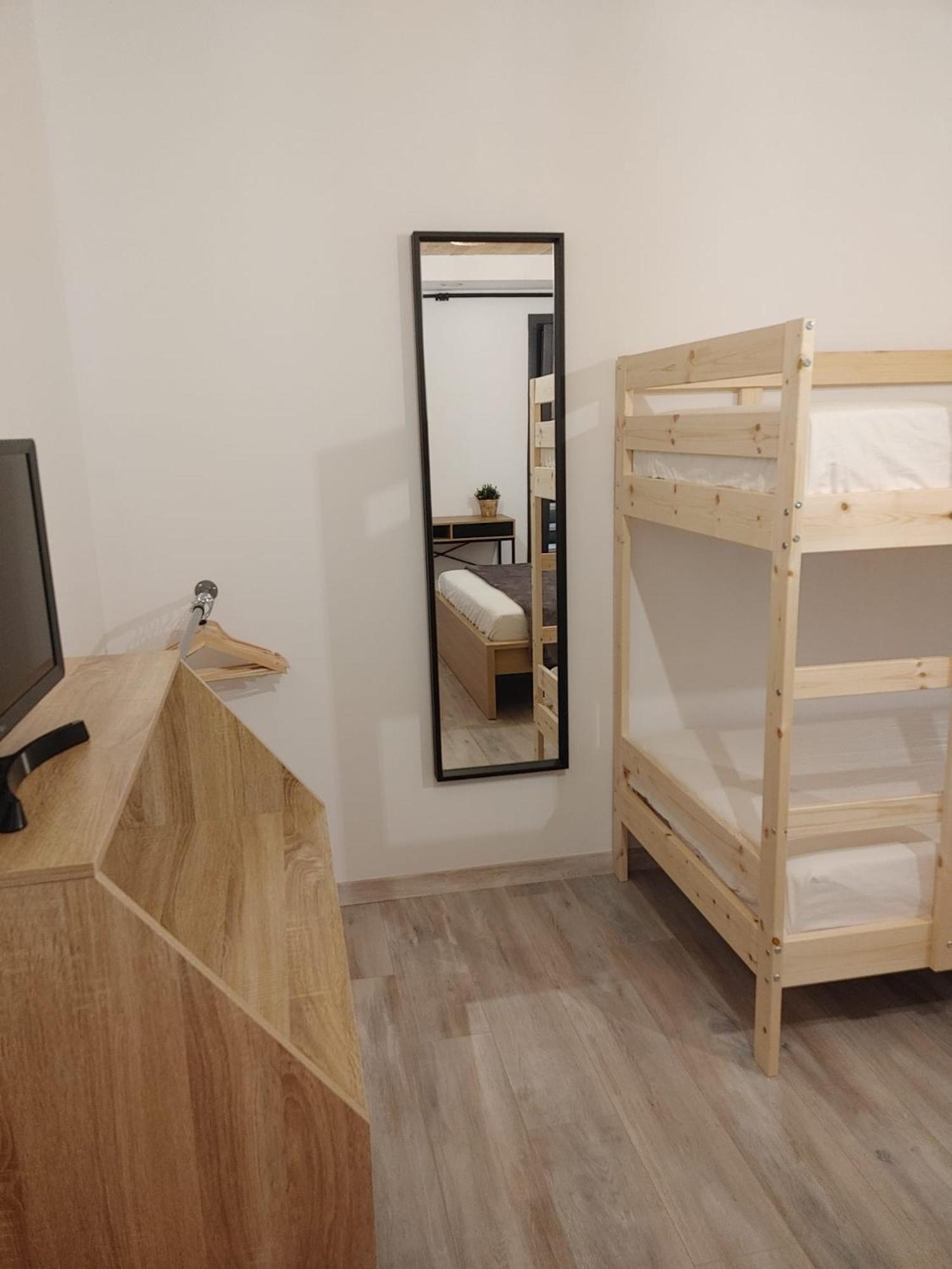 Bibrabe Home Сан Фелиу де Гиксолс Екстериор снимка